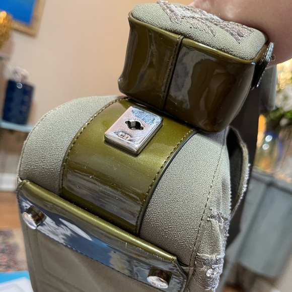 Dior Limited Edition Olive Green Silk Street Chic Columbus Ave Bag - Picture 5 of 16